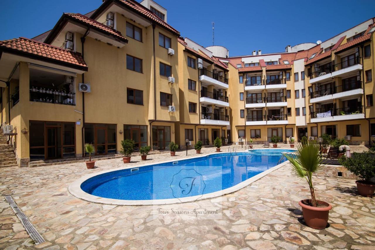 Four Seasons Apartment - Oasis Beach Resort Bliznatsi Exterior photo
