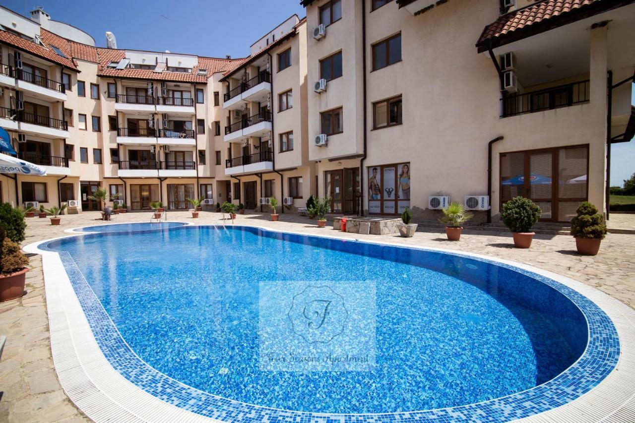 Four Seasons Apartment - Oasis Beach Resort Bliznatsi Exterior photo